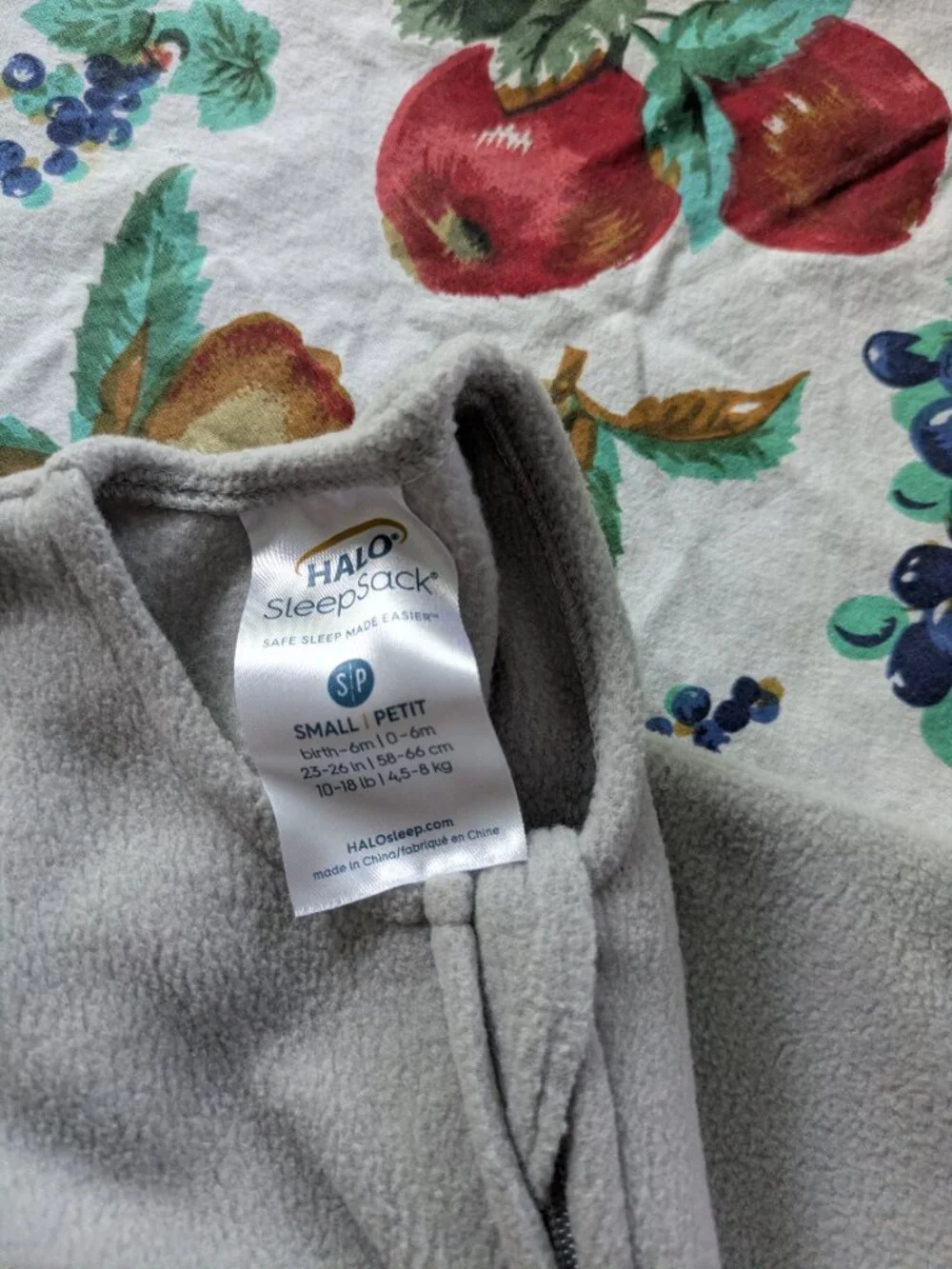 Halo micro-fleece sleep sack. NWOT. Gray. Size Small (birth to 6 months)